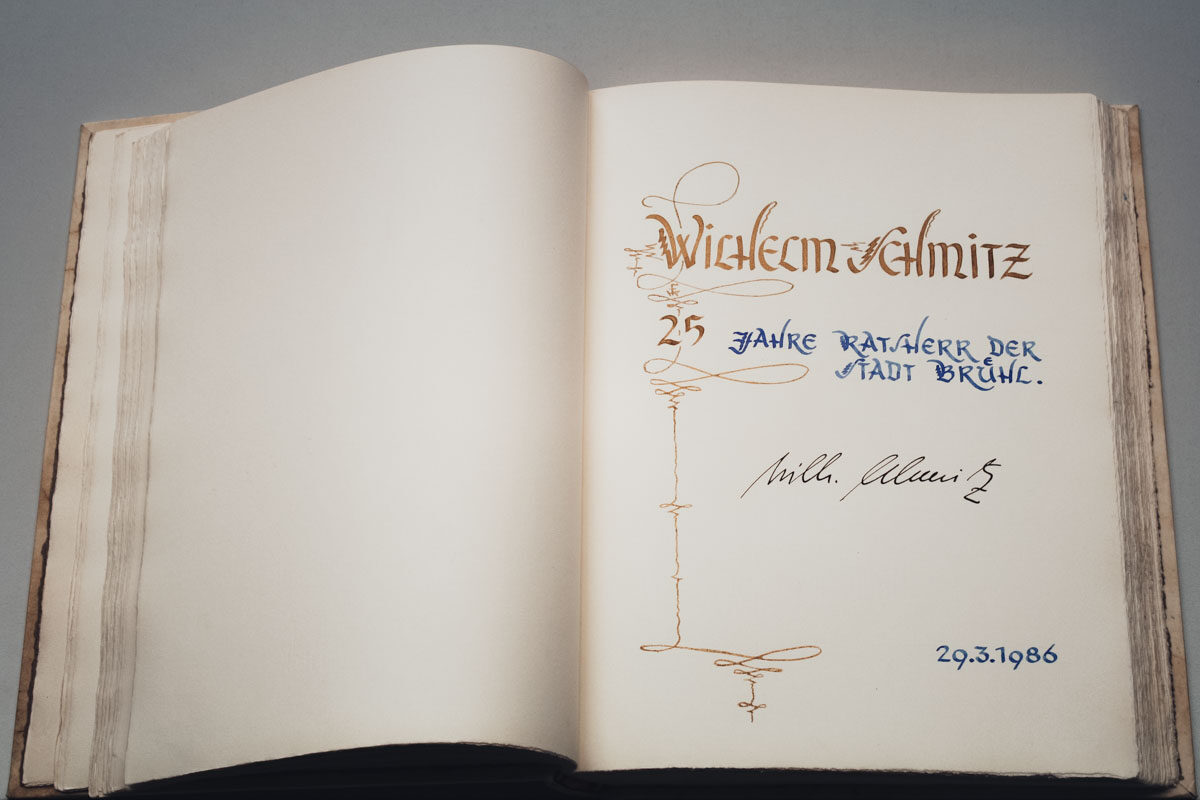 Goldenes Buch Wilhelm Schmitz